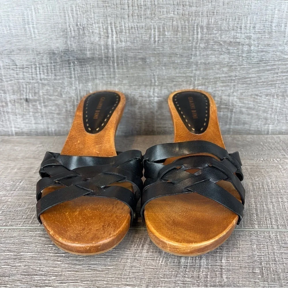 Gianni Bini sz 8.5 Riley black leather cross strap wood clog heeled sandals